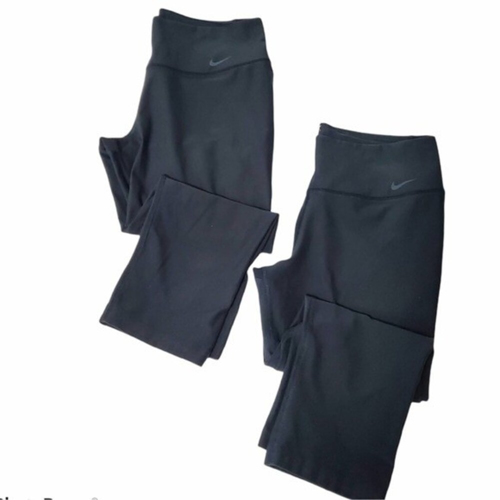 Nike One Dri Fit Black Cropped Pants 2pc Bundle Medium